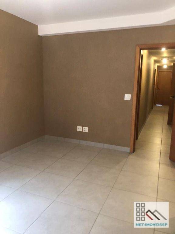 Apartamento à venda com 4 quartos, 208m² - Foto 22