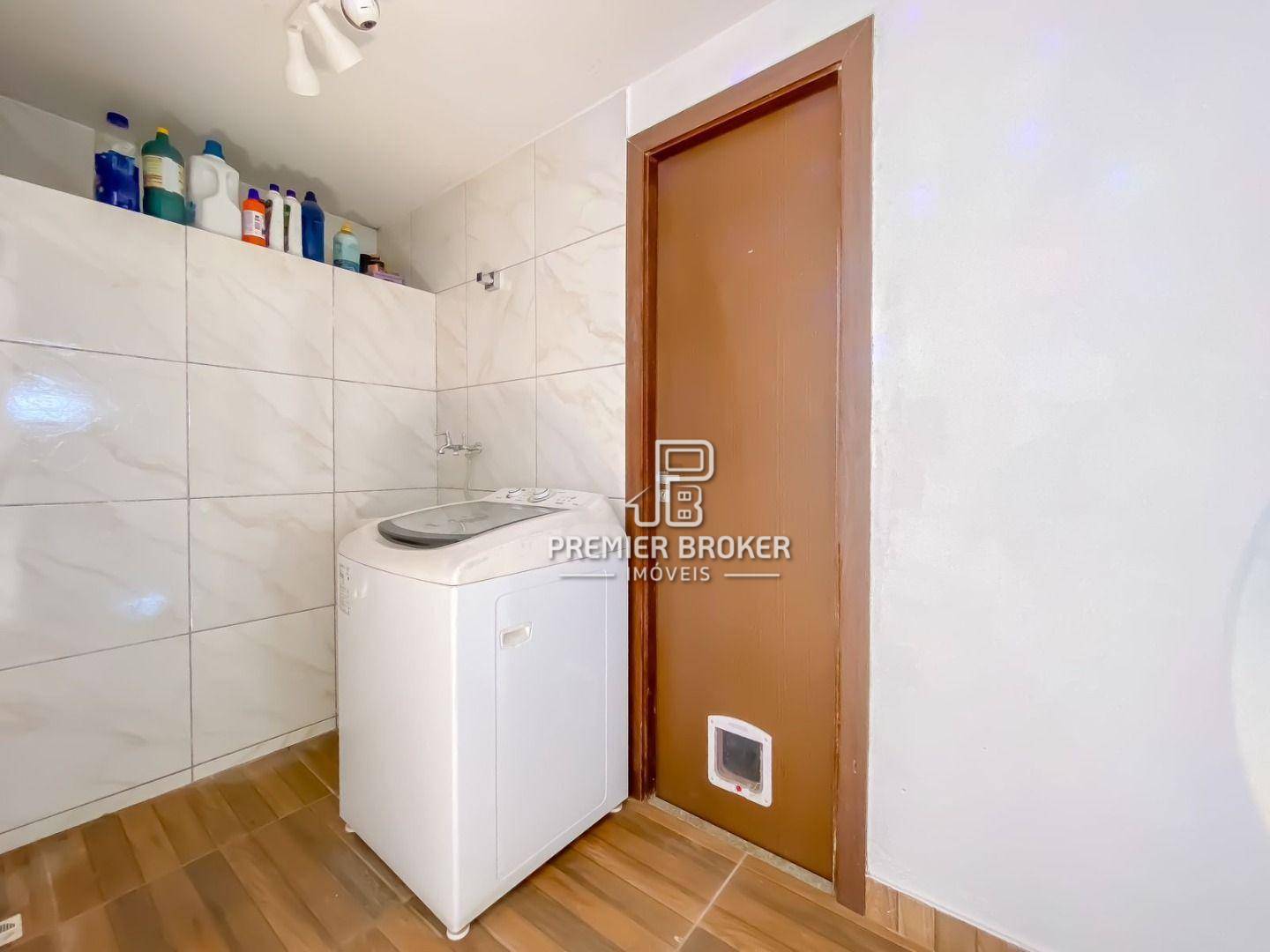 Casa de Condomínio à venda com 4 quartos, 450m² - Foto 36