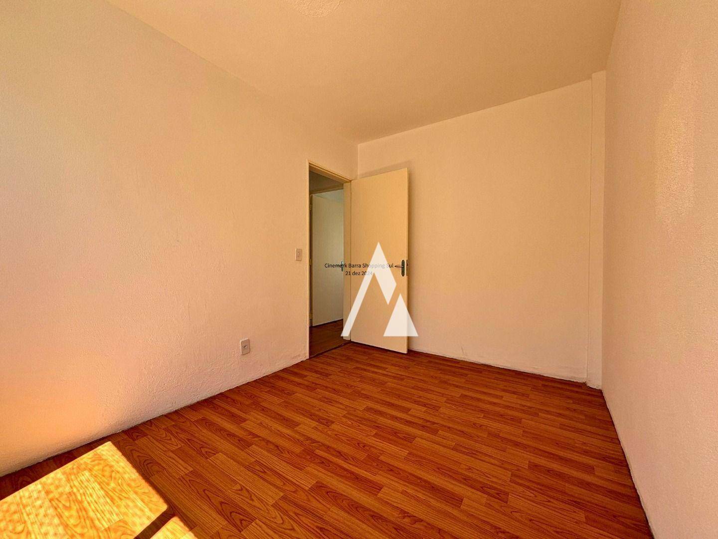 Apartamento à venda com 2 quartos, 57m² - Foto 17