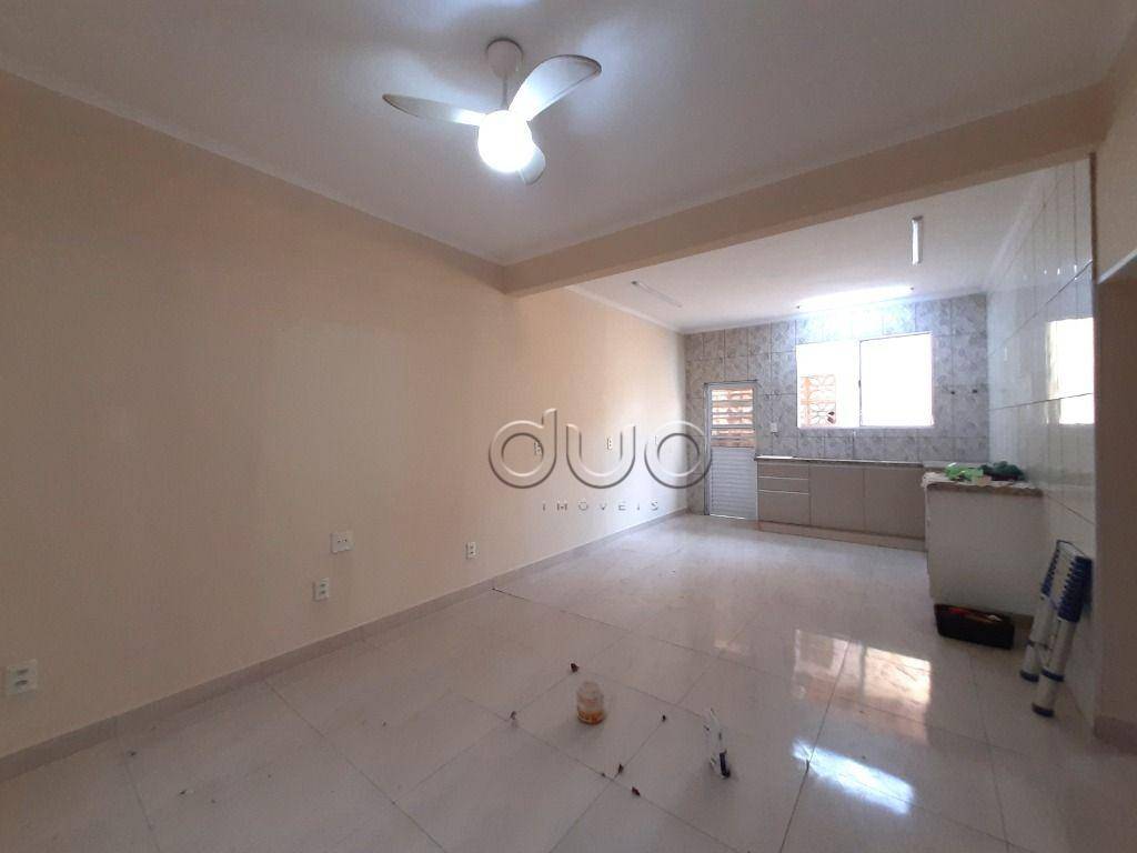 Casa para alugar com 2 quartos, 90m² - Foto 4