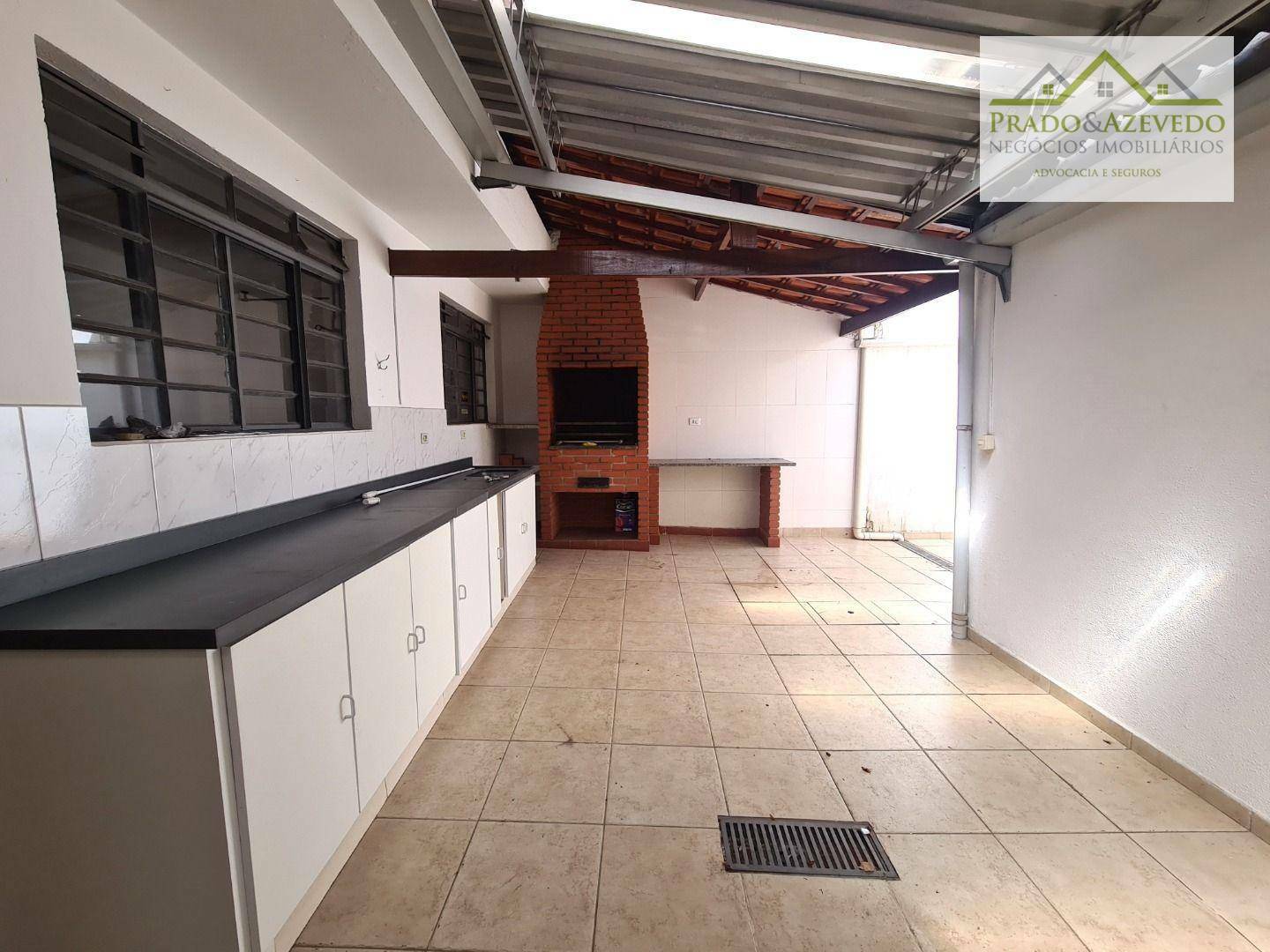 Casa para alugar com 3 quartos, 123m² - Foto 10