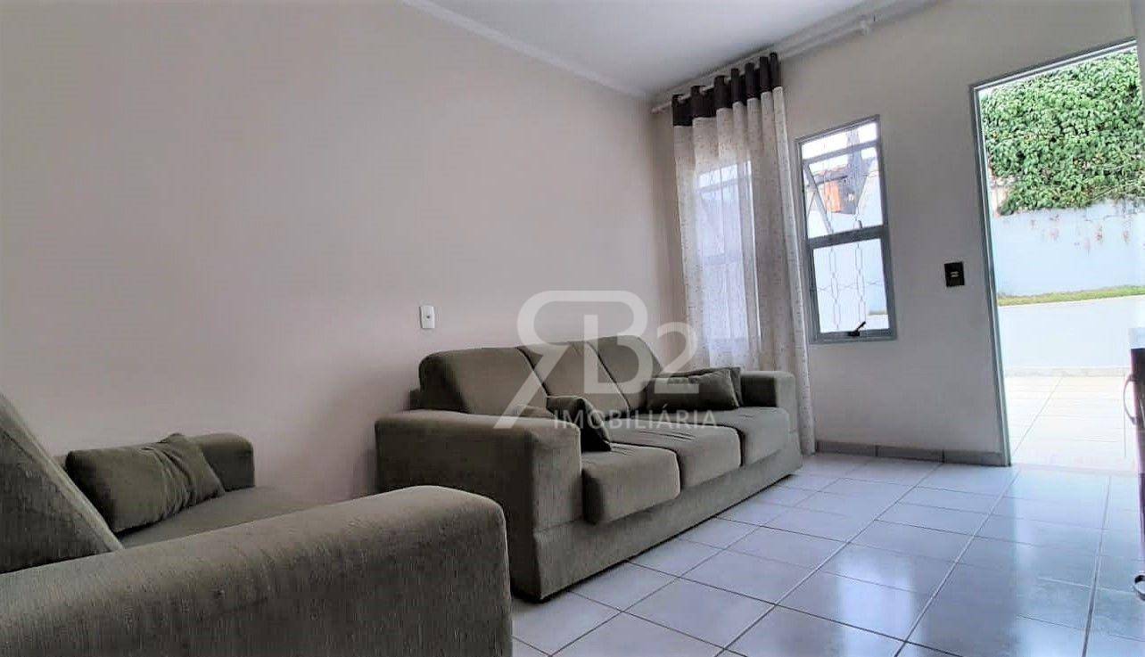 Casa à venda com 5 quartos, 207m² - Foto 1