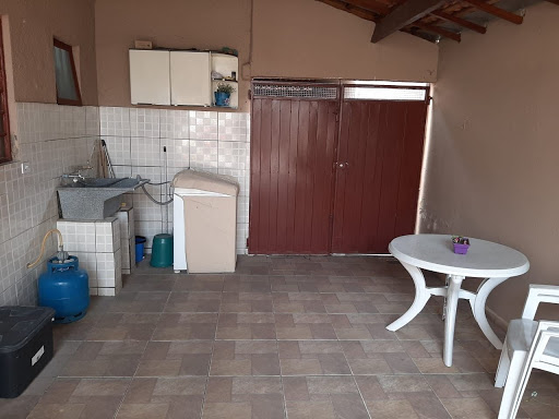 Casa à venda com 2 quartos, 122m² - Foto 3