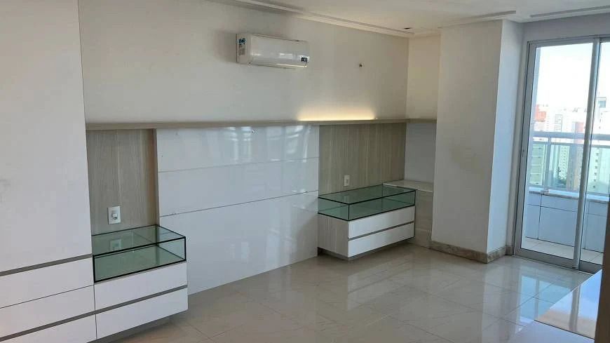 Apartamento à venda com 4 quartos, 236m² - Foto 18