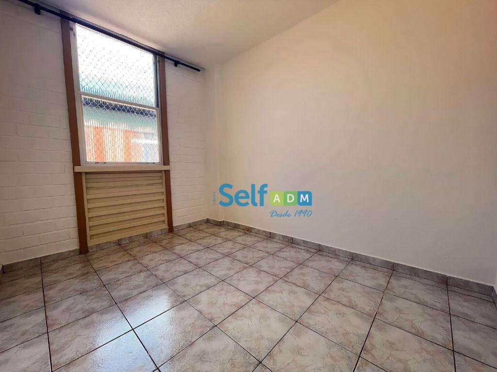 Apartamento para alugar com 2 quartos, 65m² - Foto 4