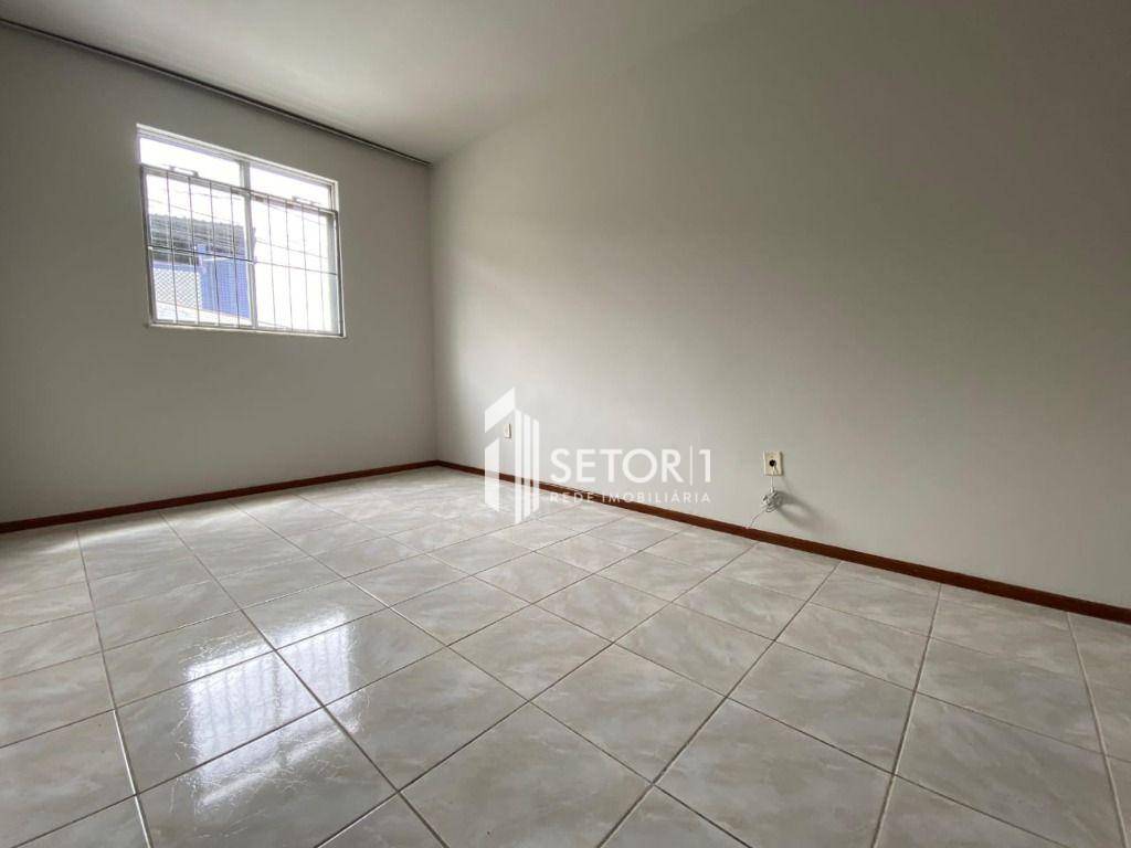 Apartamento para alugar com 2 quartos, 81m² - Foto 5