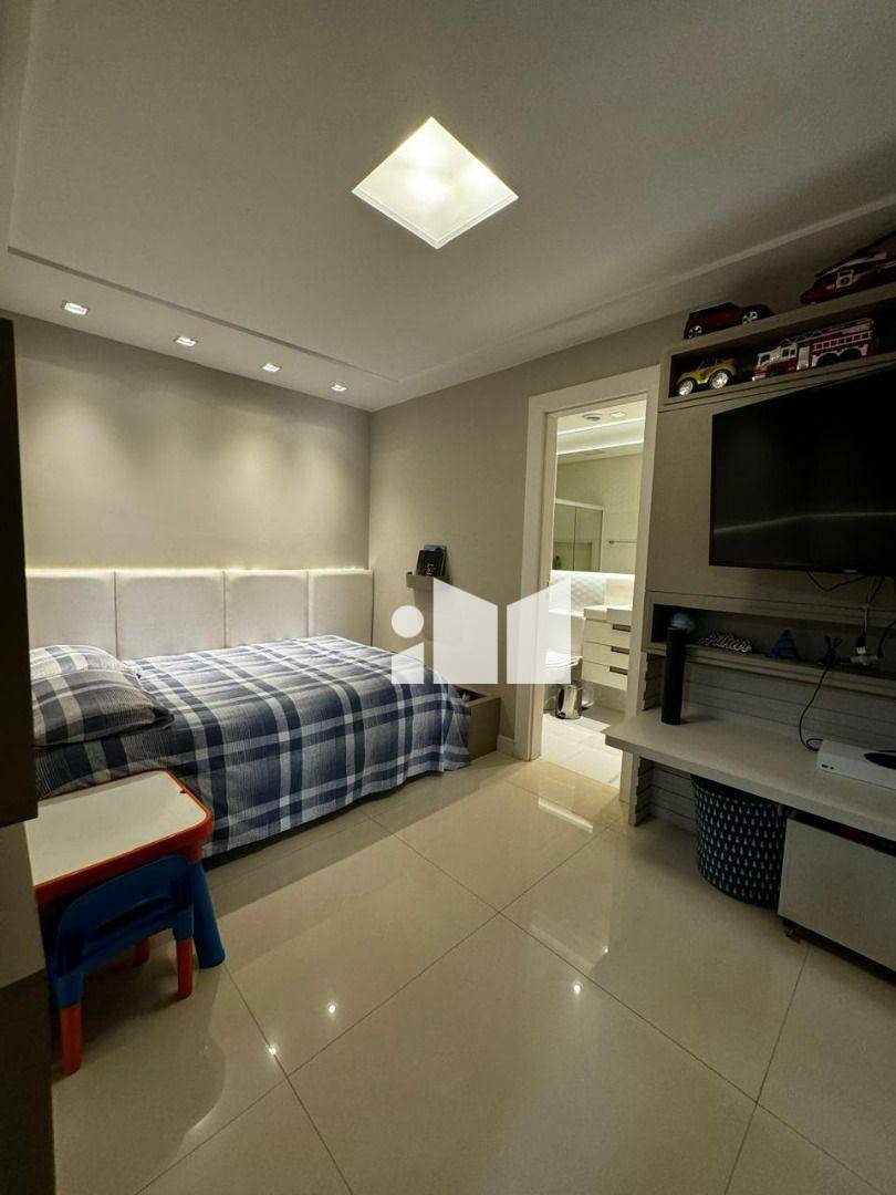 Apartamento à venda com 4 quartos, 130m² - Foto 11