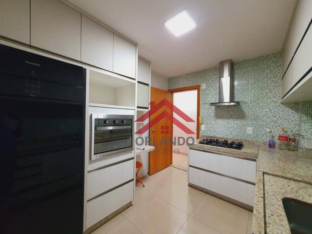 Apartamento à venda com 3 quartos, 150m² - Foto 4