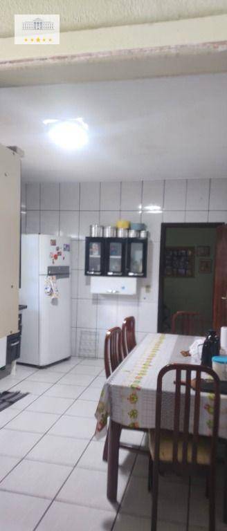 Casa, 3 quartos, 254 m² - Foto 2