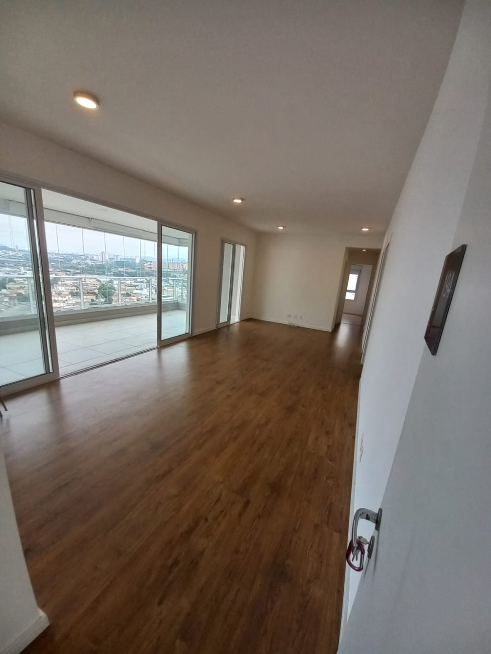 Apartamento à venda com 3 quartos, 134m² - Foto 17