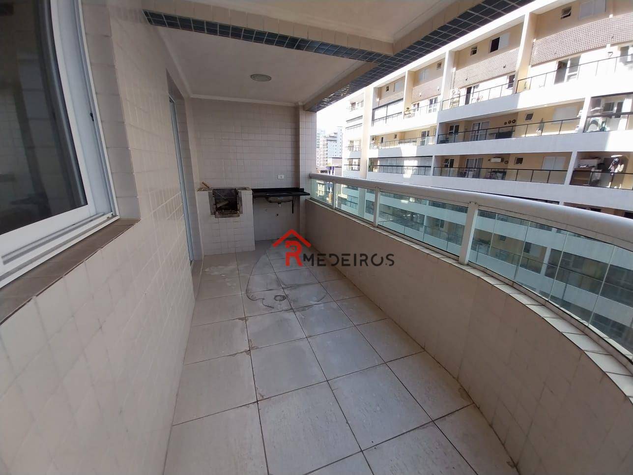 Apartamento à venda com 2 quartos, 64m² - Foto 4