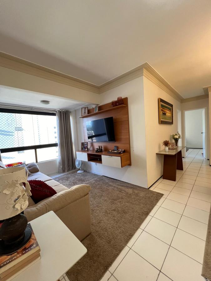 Apartamento à venda com 2 quartos, 70m² - Foto 9