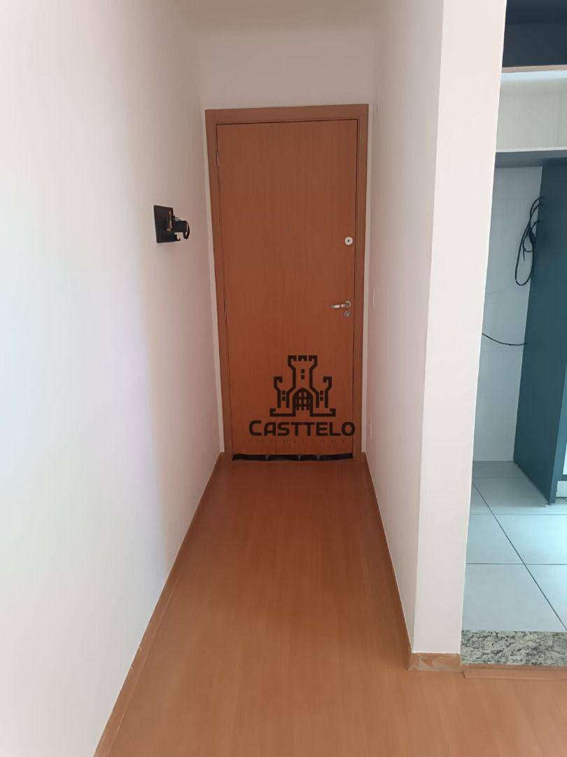 Apartamento à venda com 2 quartos, 46m² - Foto 2