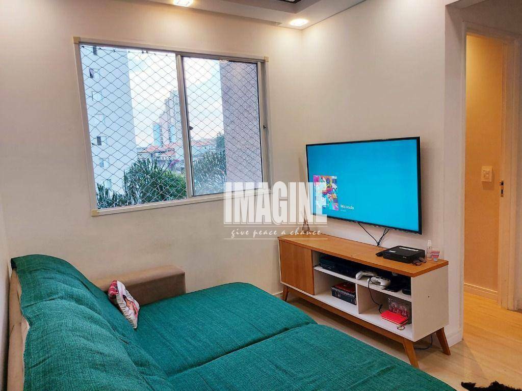 Apartamento à venda com 2 quartos, 42m² - Foto 2