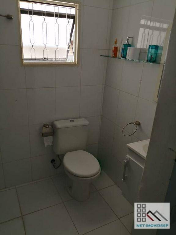 Casa de Condomínio à venda com 3 quartos, 210m² - Foto 11