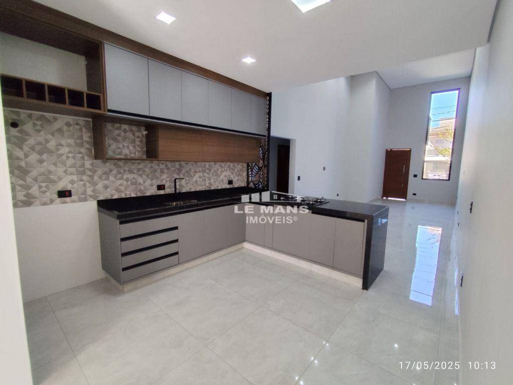 Casa de Condomínio à venda com 3 quartos, 140m² - Foto 1
