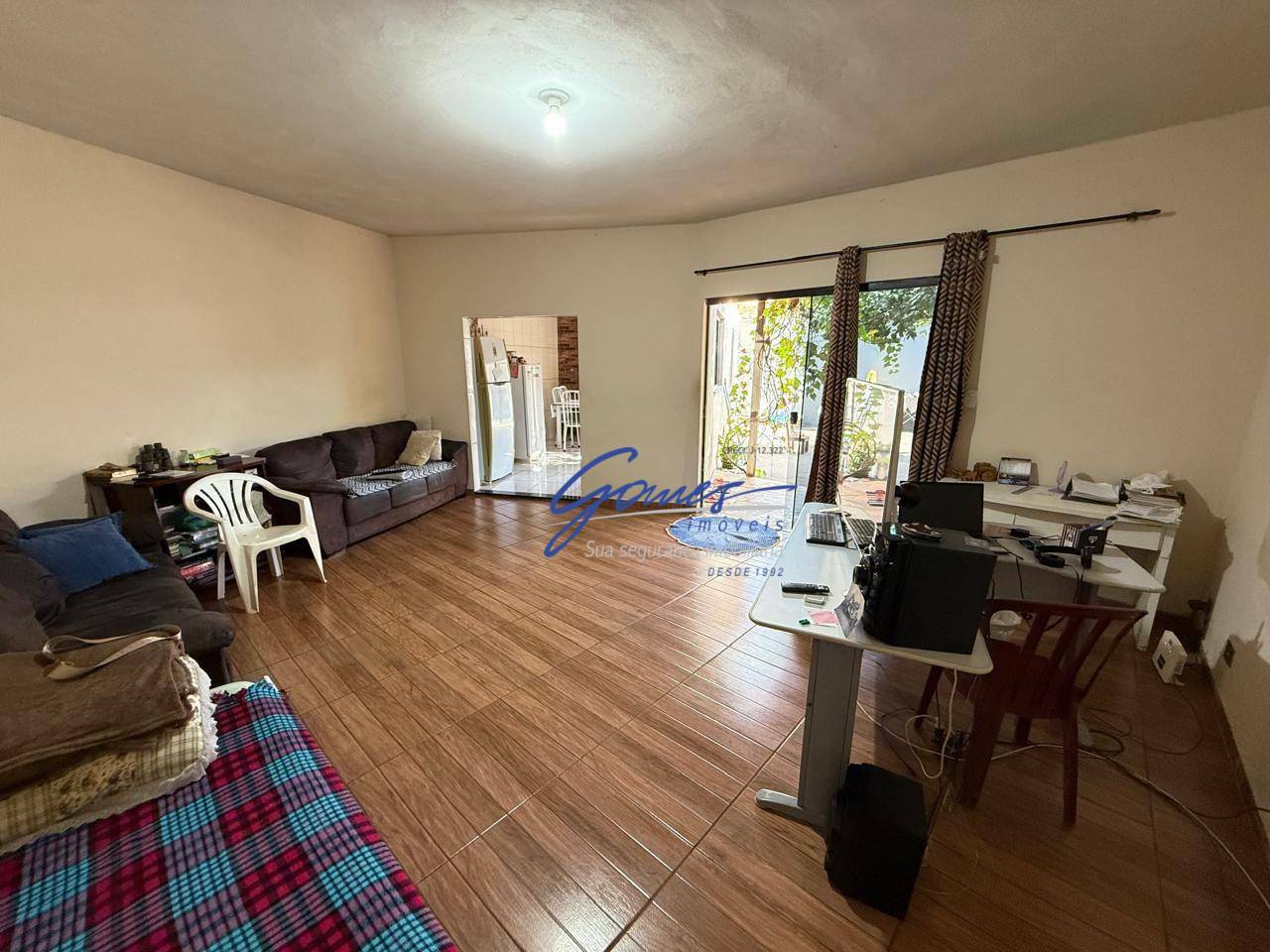 Casa à venda com 2 quartos, 110m² - Foto 2