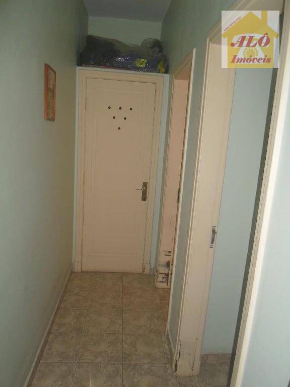 Apartamento à venda com 2 quartos, 105m² - Foto 11