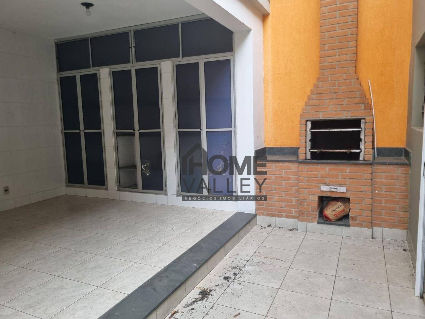 Casa à venda e aluguel com 4 quartos, 220m² - Foto 5