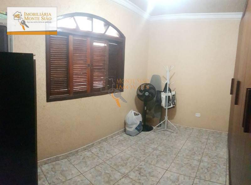 Sobrado à venda com 3 quartos, 250m² - Foto 9