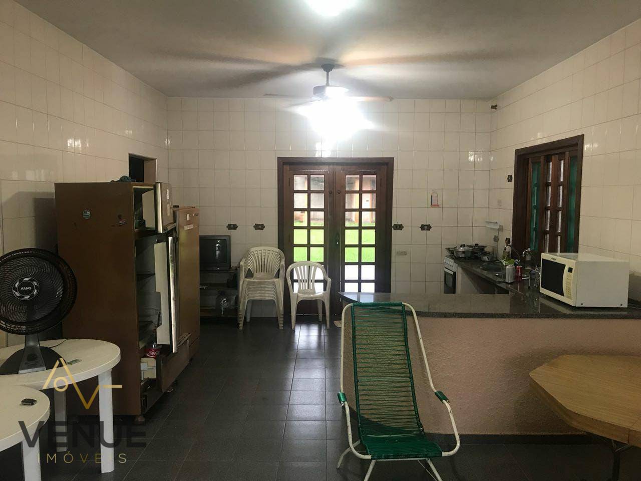 Casa de Condomínio à venda com 2 quartos, 150m² - Foto 13