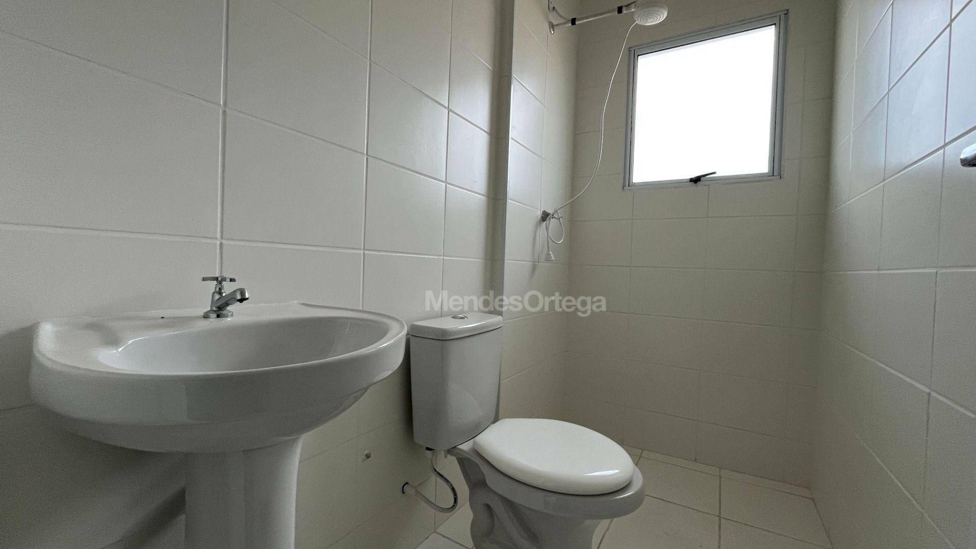 Apartamento para alugar com 2 quartos, 50m² - Foto 4