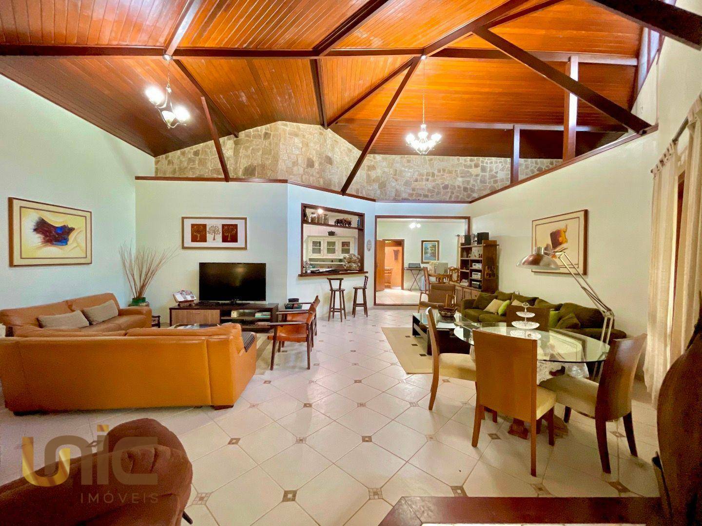 Casa de Condomínio à venda com 3 quartos, 340m² - Foto 6