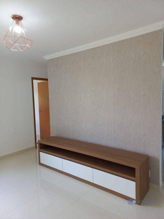 Apartamento à venda e aluguel com 2 quartos, 49m² - Foto 9