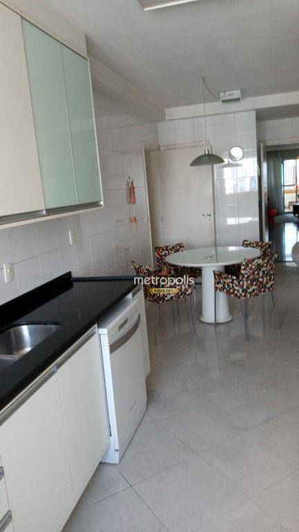 Apartamento à venda com 4 quartos, 223m² - Foto 11