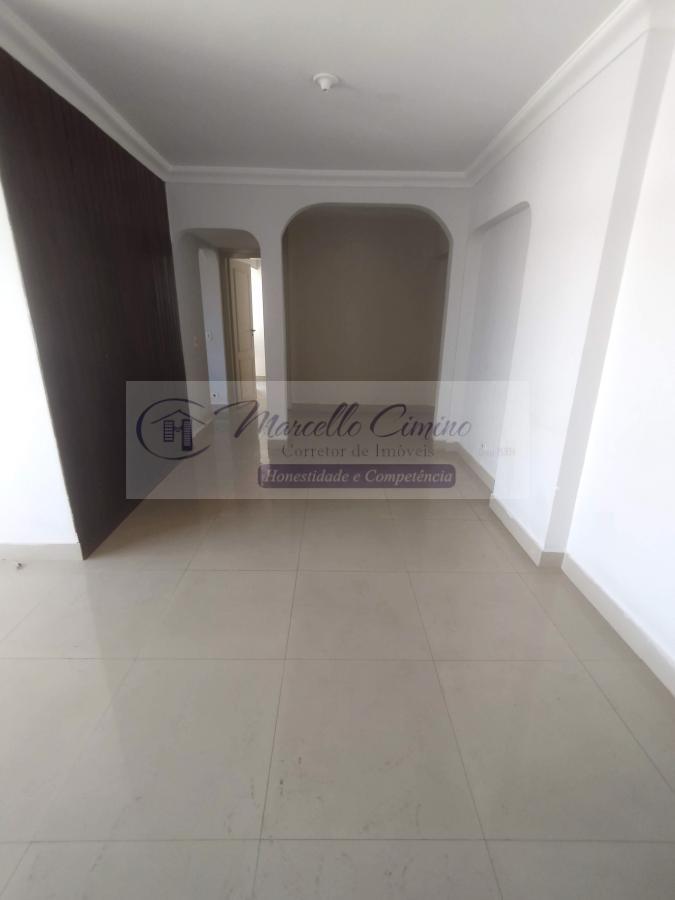 Apartamento à venda com 3 quartos, 78m² - Foto 2