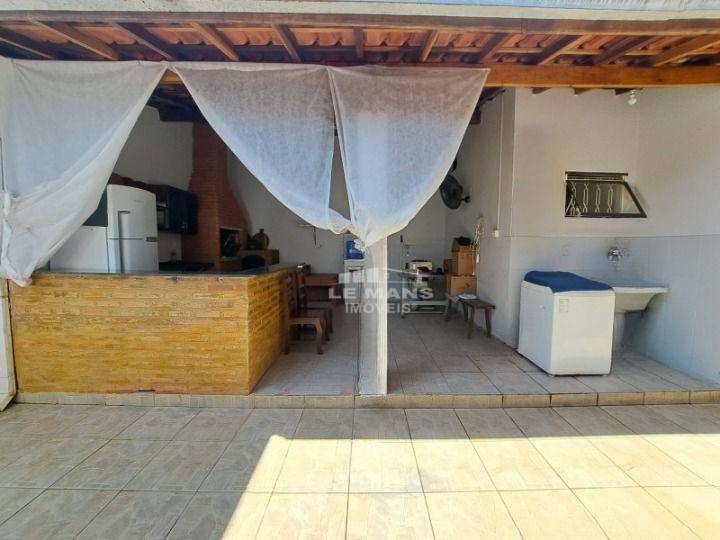 Casa à venda com 4 quartos, 185m² - Foto 22