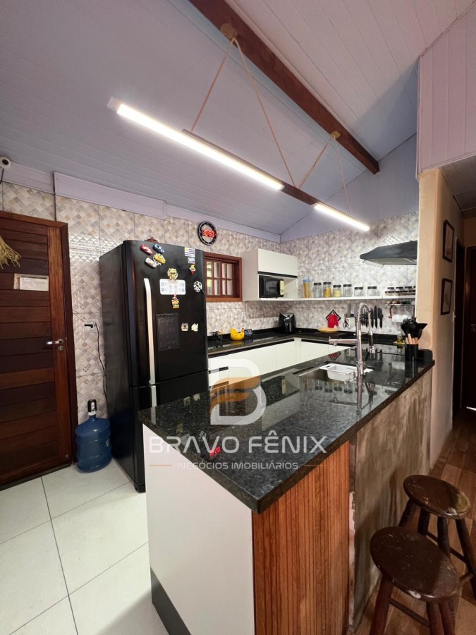 Casa para alugar com 4 quartos, 468m² - Foto 15
