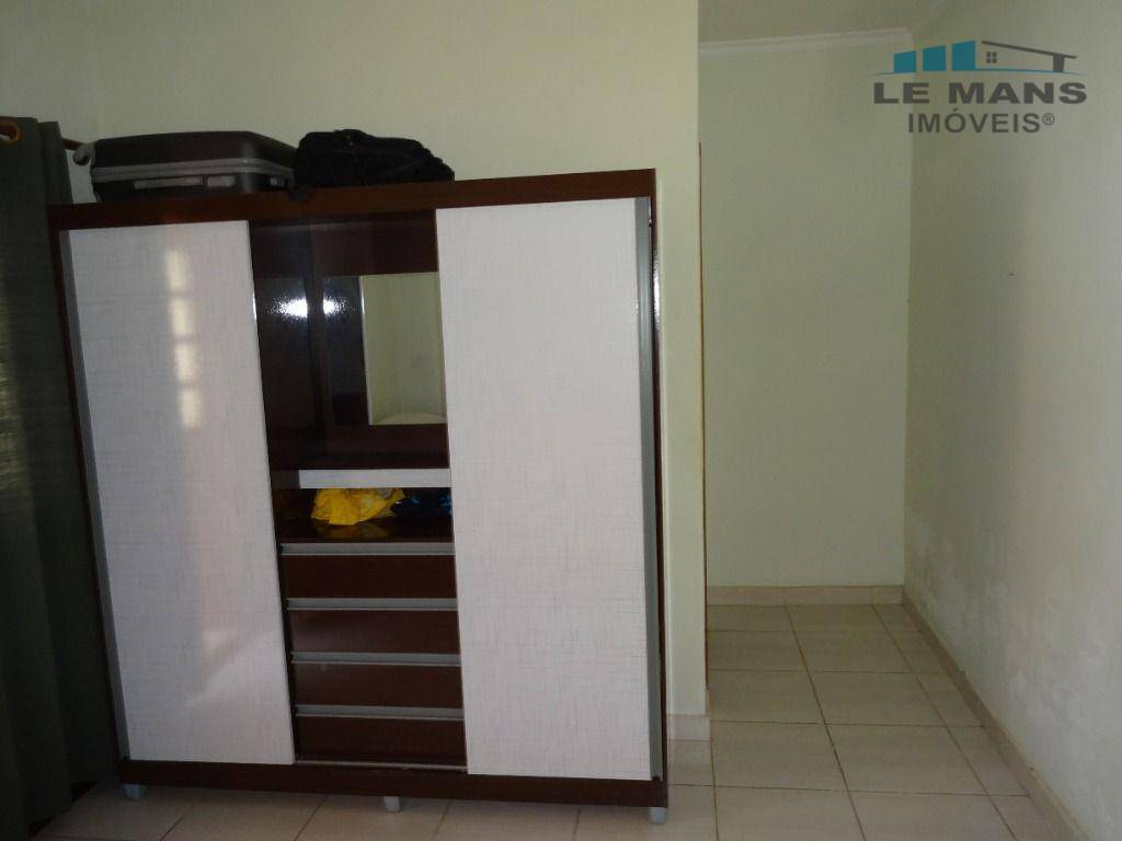 Casa à venda com 6 quartos, 278m² - Foto 22