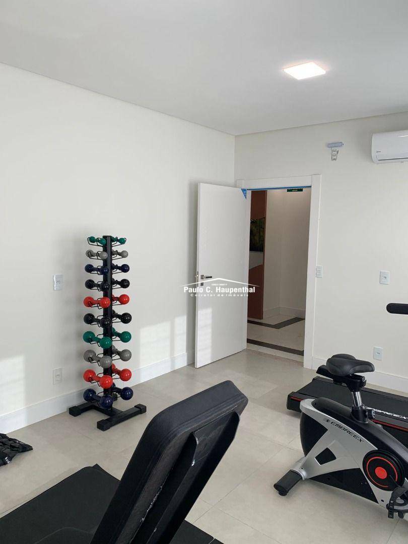 Apartamento à venda com 3 quartos, 137m² - Foto 15