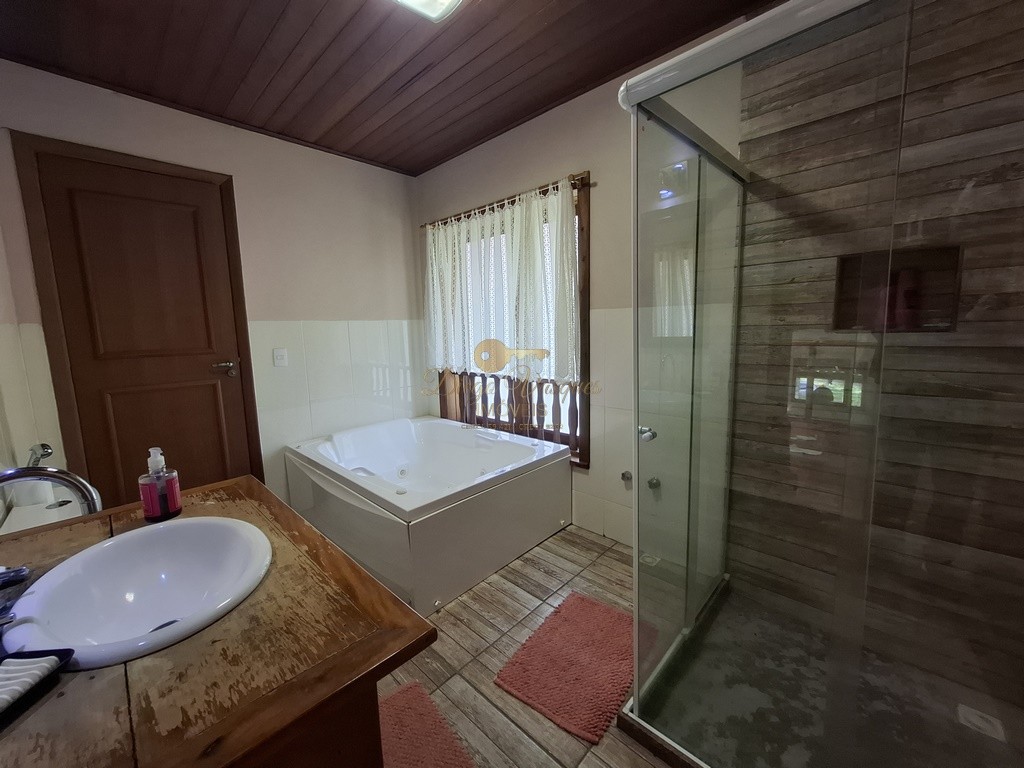 Casa à venda com 7 quartos, 3700m² - Foto 24