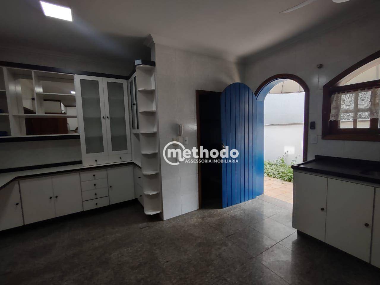 Casa de Condomínio para alugar com 3 quartos, 480m² - Foto 14