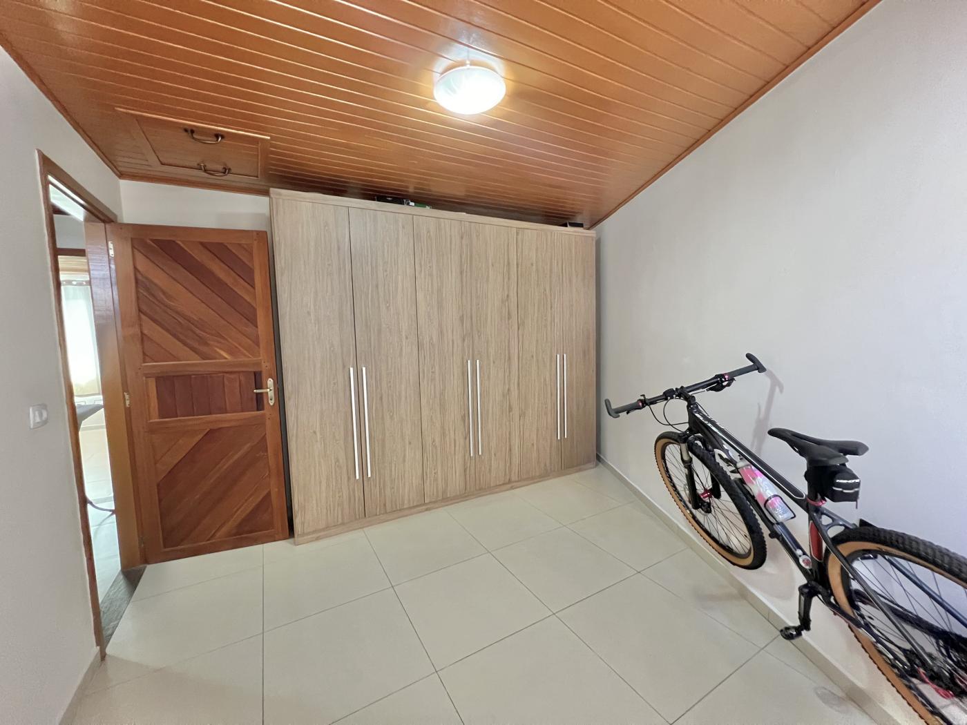 Casa à venda com 4 quartos, 185m² - Foto 35