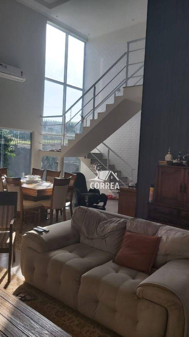 Casa à venda com 5 quartos, 220m² - Foto 6