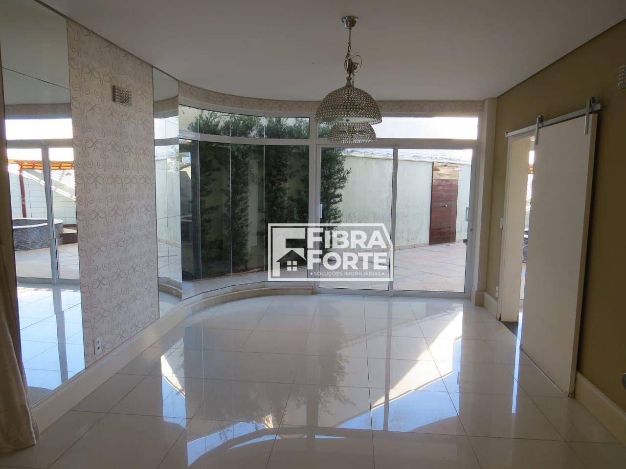 Casa de Condomínio para alugar com 4 quartos, 314m² - Foto 3