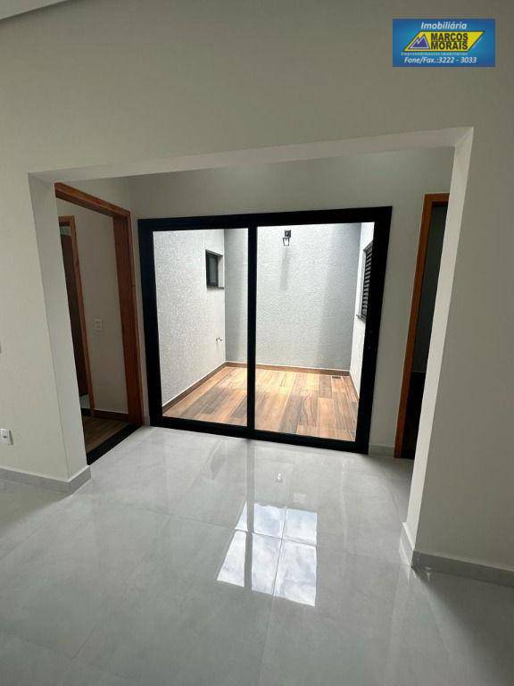 Casa de Condomínio à venda com 3 quartos, 105m² - Foto 5