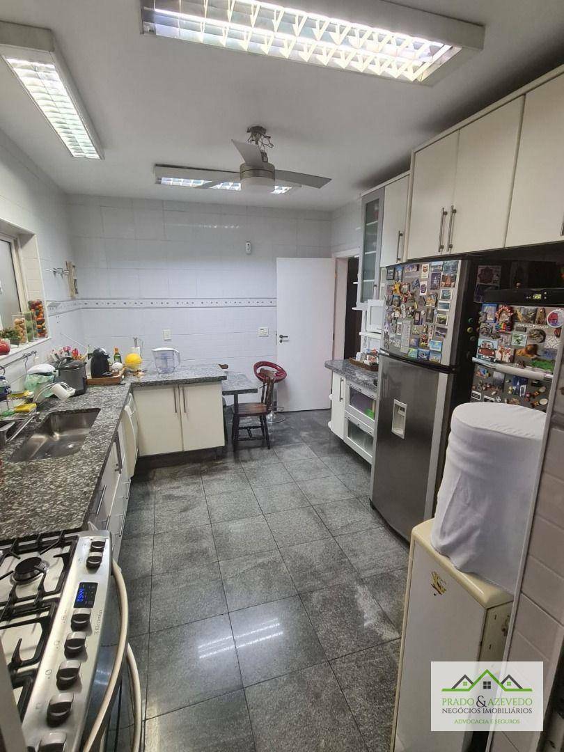 Casa à venda com 4 quartos, 300m² - Foto 22