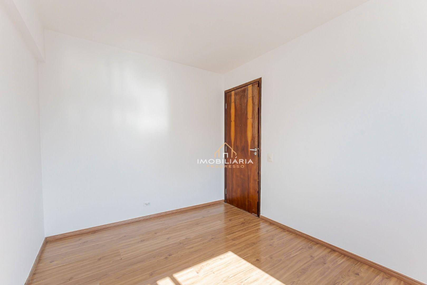 Apartamento à venda com 2 quartos, 70m² - Foto 13