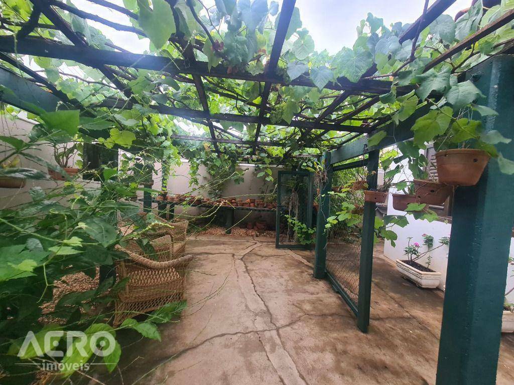 Casa de Condomínio à venda com 5 quartos, 700m² - Foto 26