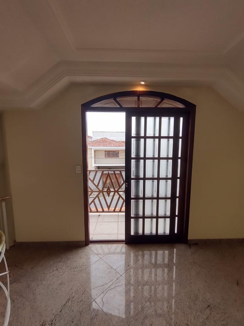 Casa à venda com 3 quartos, 330m² - Foto 8