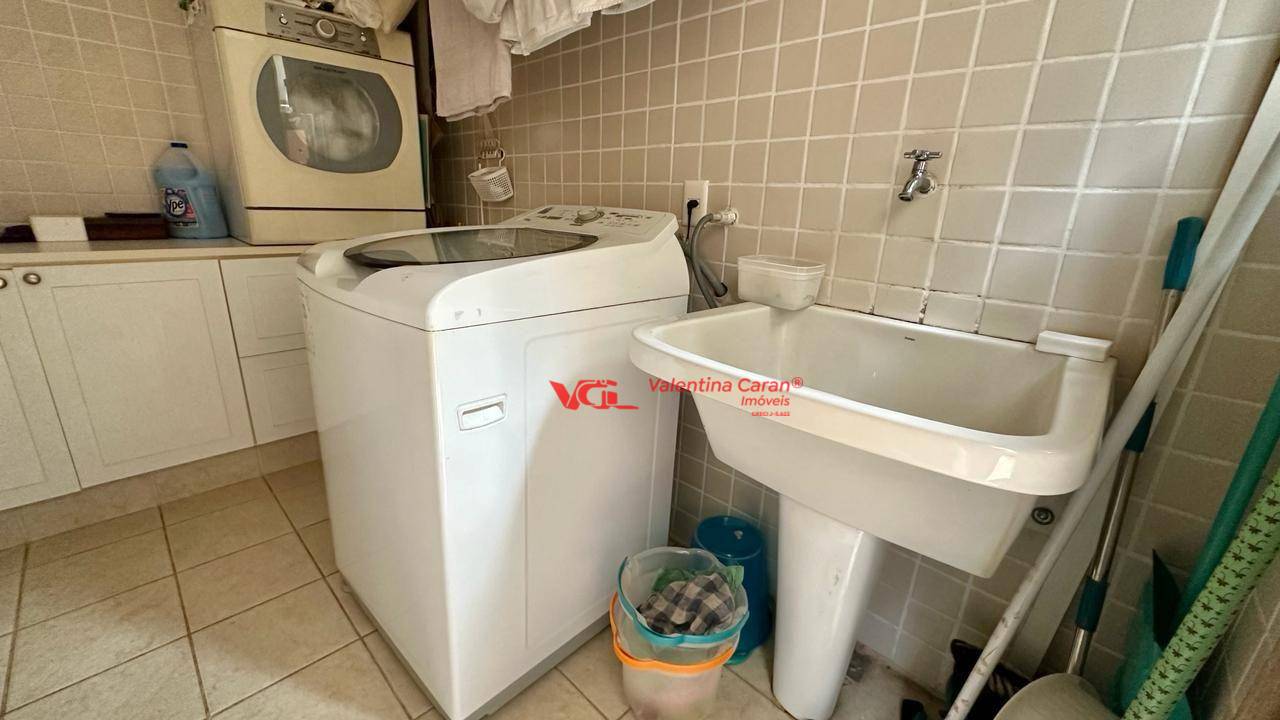 Sobrado à venda com 6 quartos, 390m² - Foto 11