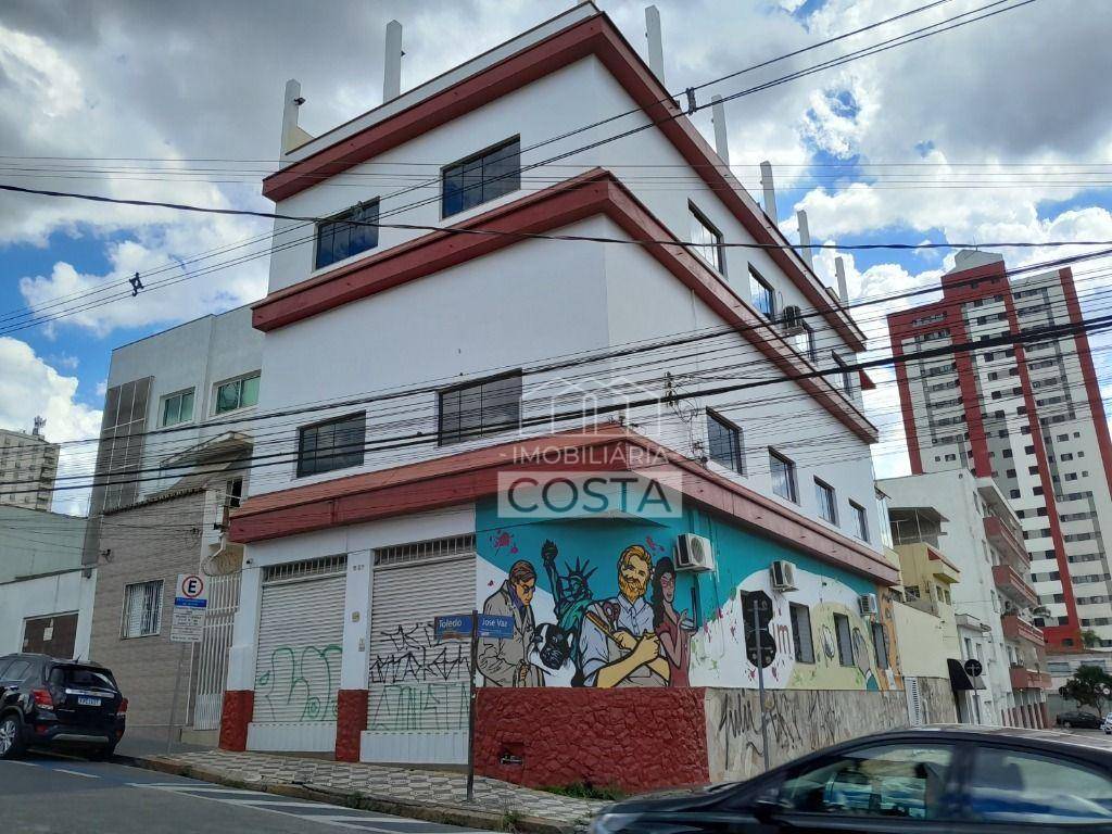 Sobrado, 700 m² - Foto 1