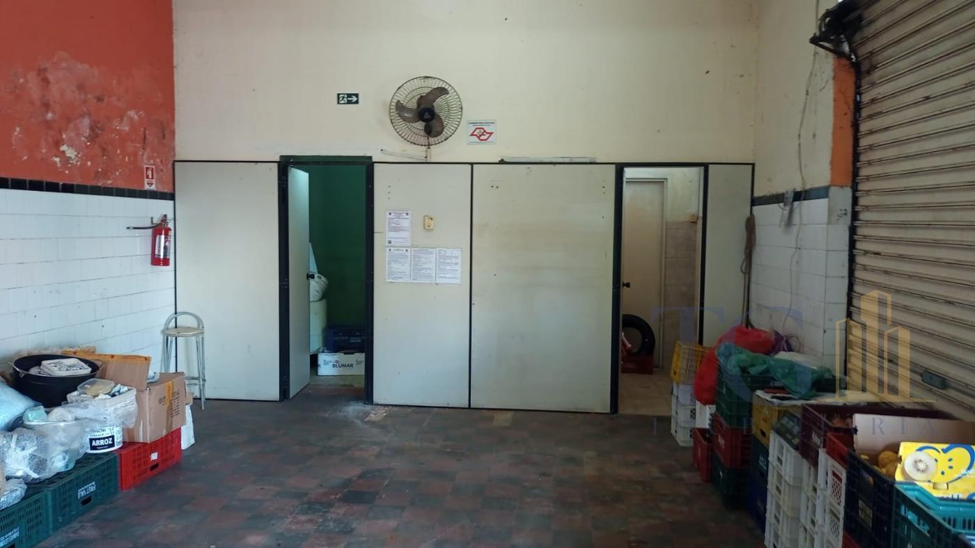 Sobrado à venda com 3 quartos, 282m² - Foto 2