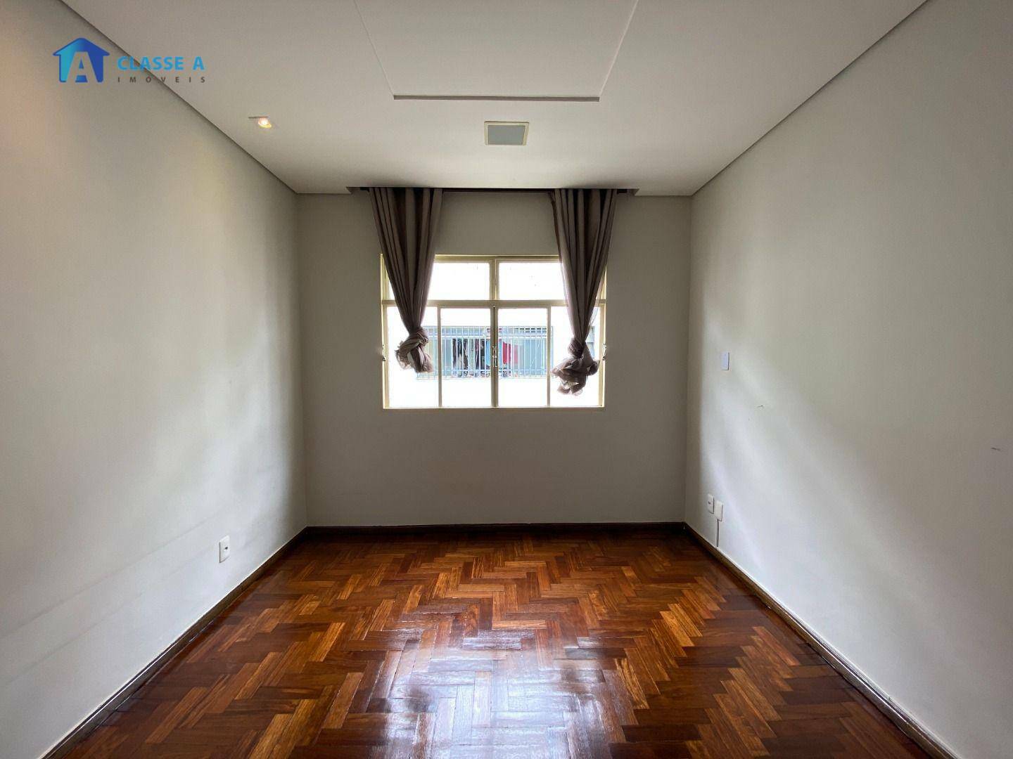 Apartamento à venda com 4 quartos, 140m² - Foto 12