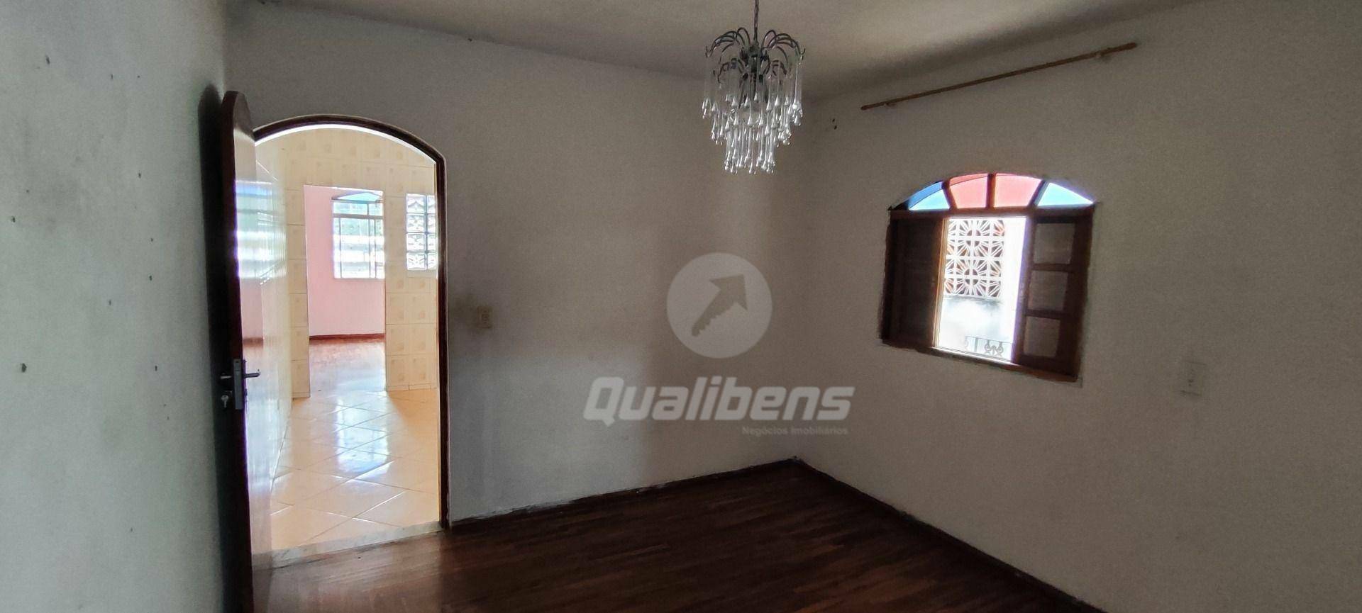 Casa à venda com 4 quartos, 200m² - Foto 6