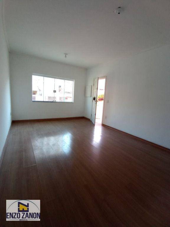 Sobrado à venda e aluguel com 3 quartos, 300m² - Foto 4